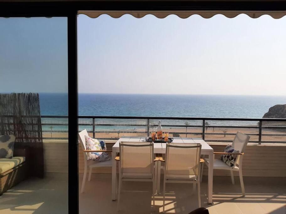 Top-Floor Beachfront Apartment With Parking, Pool, & Spacious Sea-View Balcony Villajoyosa Bagian luar foto