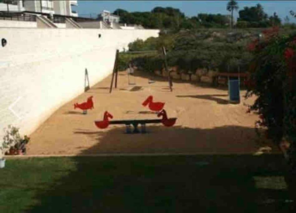 Top-Floor Beachfront Apartment With Parking, Pool, & Spacious Sea-View Balcony Villajoyosa Bagian luar foto